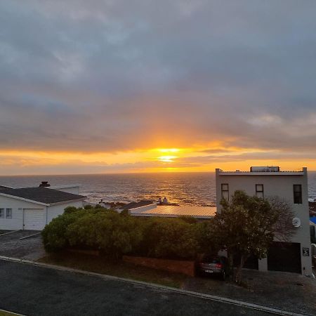 The Bay Lodge Gansbaai Eksteriør billede